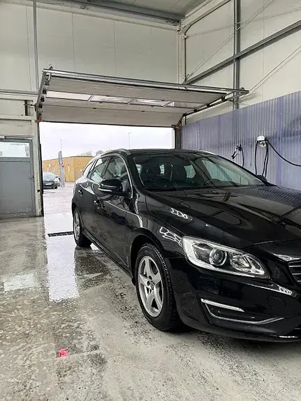Volvo V60 2016 photo 2