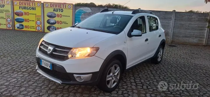 Dacia Sandero Stepway 2013 photo 3