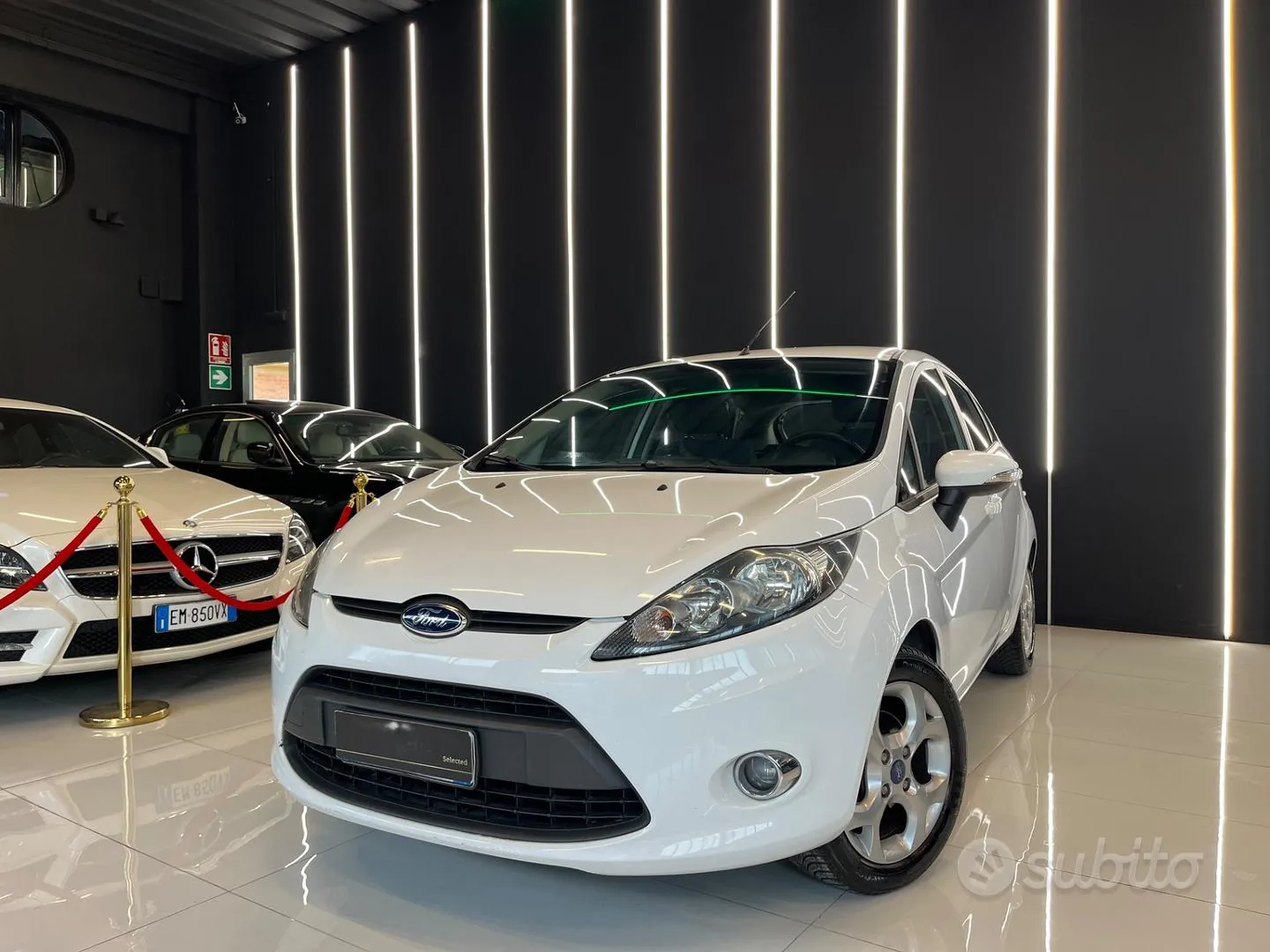 Ford Fiesta 2012 photo 2