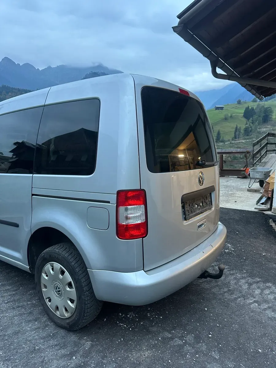 Volkswagen Caddy 2009 photo 3