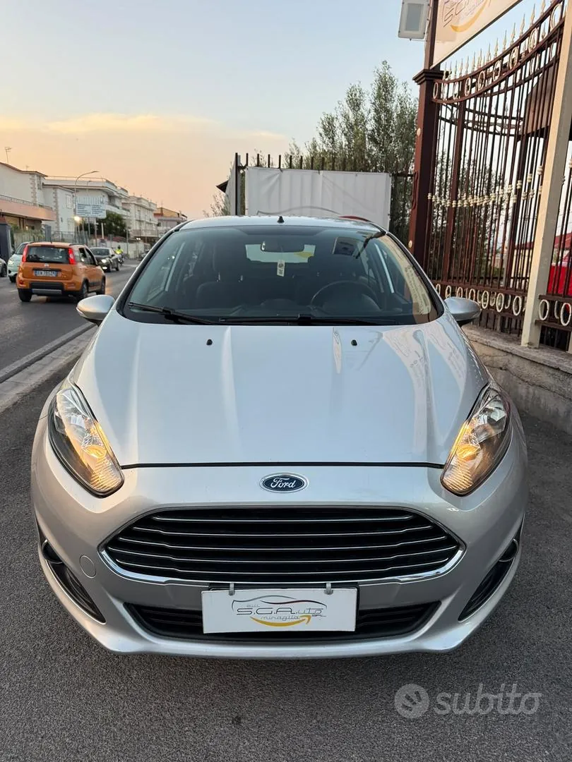 Ford Fiesta 2014 photo 3