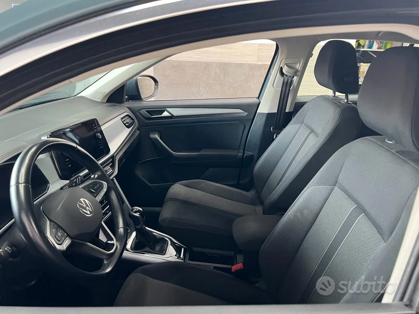 Volkswagen T-Roc 2024 photo 5