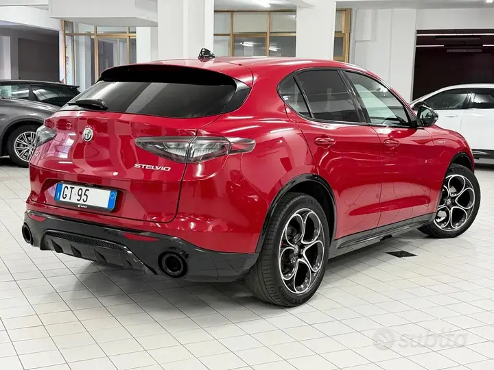 Alfa Romeo Stelvio 2024 photo 4