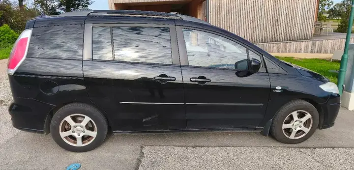 Mazda Mazda5