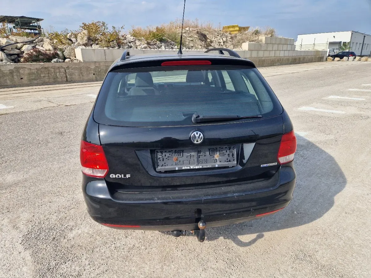 Volkswagen Golf 2009 photo 2