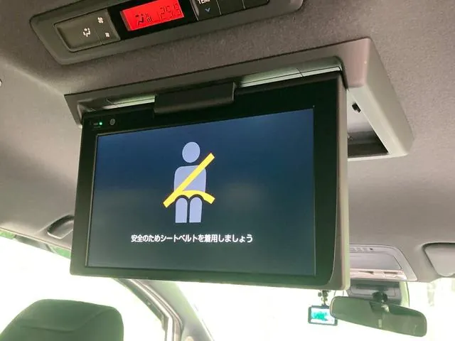 Toyota Voxy 2020 photo 3