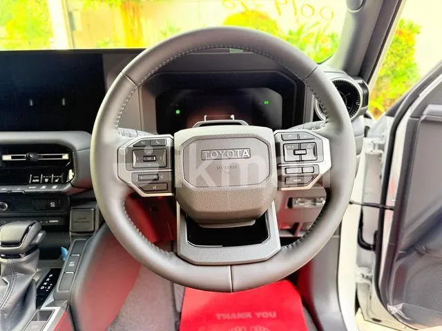 Toyota Land Cruiser Prado 2025 photo 5