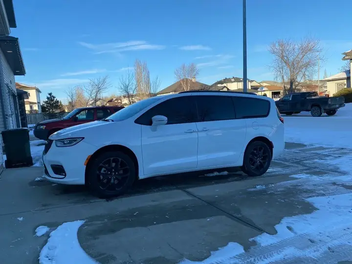 Chrysler Pacifica 2022 photo 5