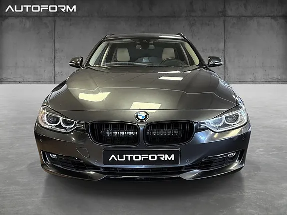 BMW 320I 2013 photo 3