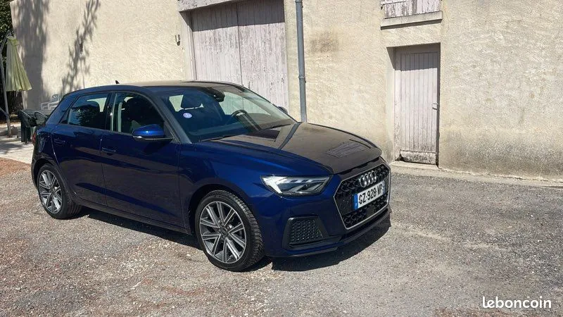 Audi A1 2024 photo 2