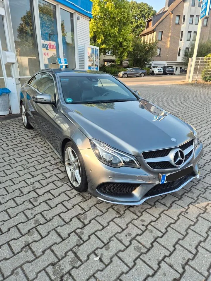 Mercedes-Benz E 200 Coupé