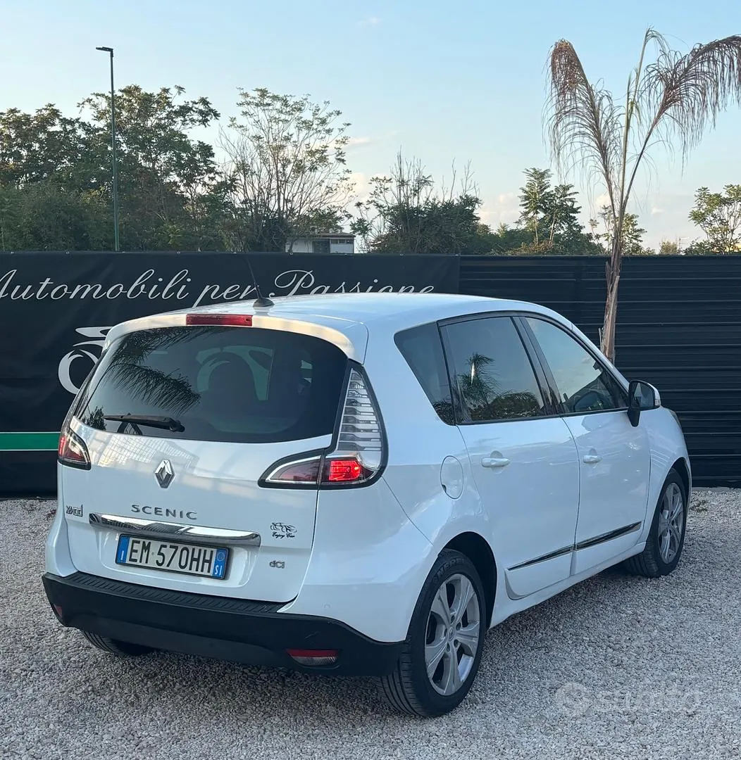 Renault Scenic 2013 photo 5