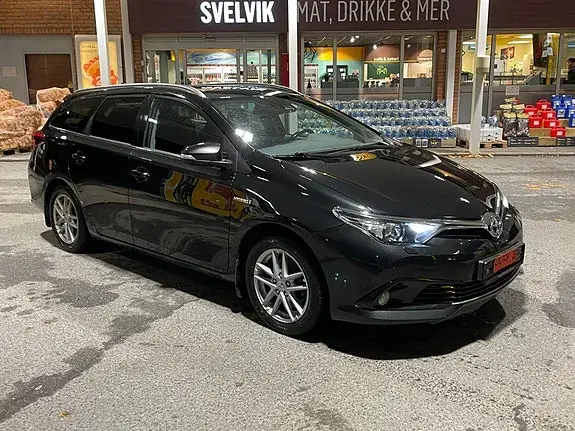 Toyota Auris 2017 photo 3