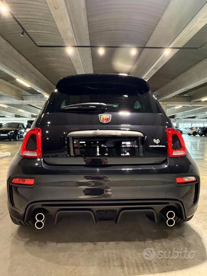 Abarth 695 Competizione 2024 photo 5