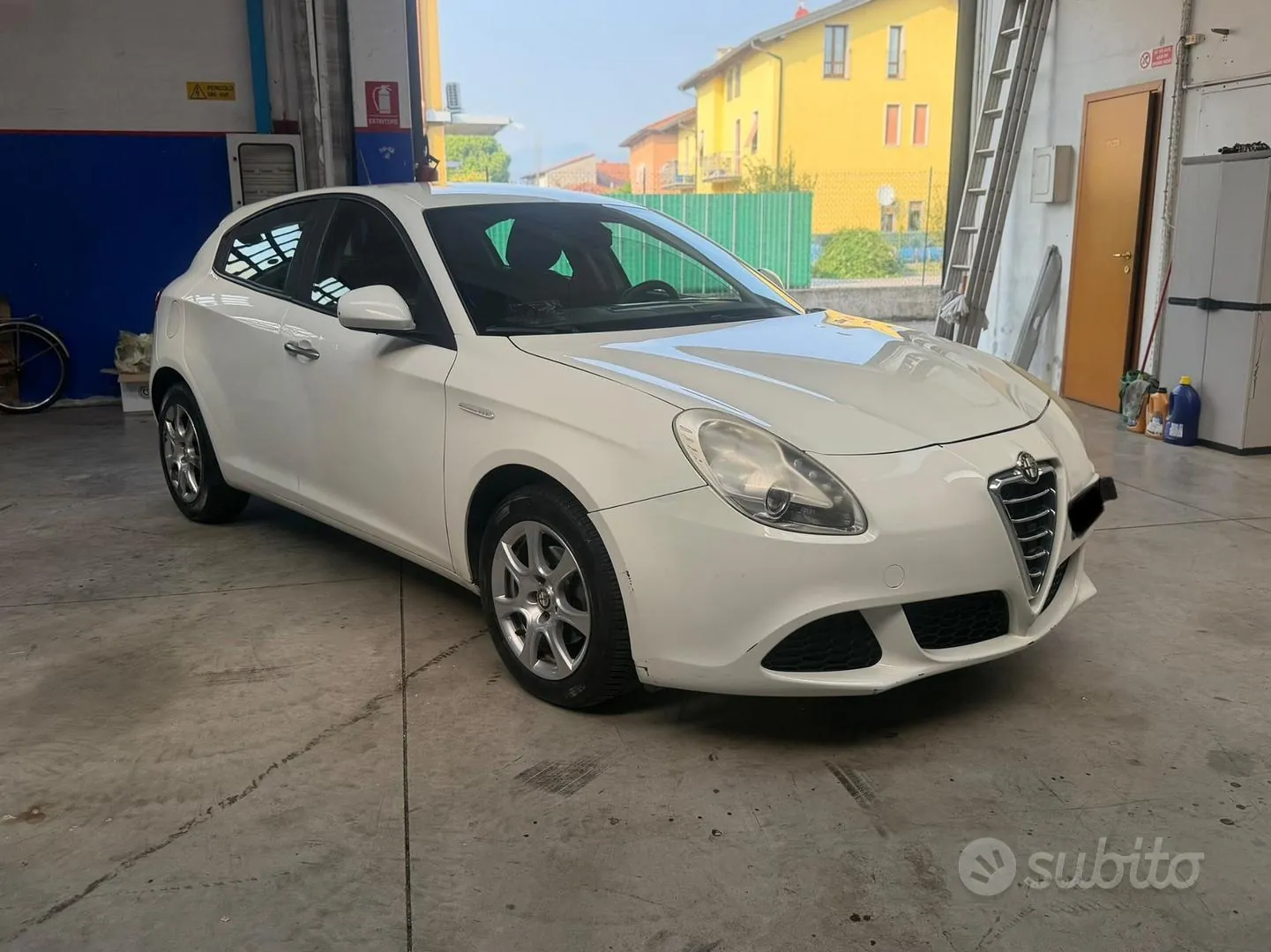 Alfa Romeo Giulietta 2012 photo 3
