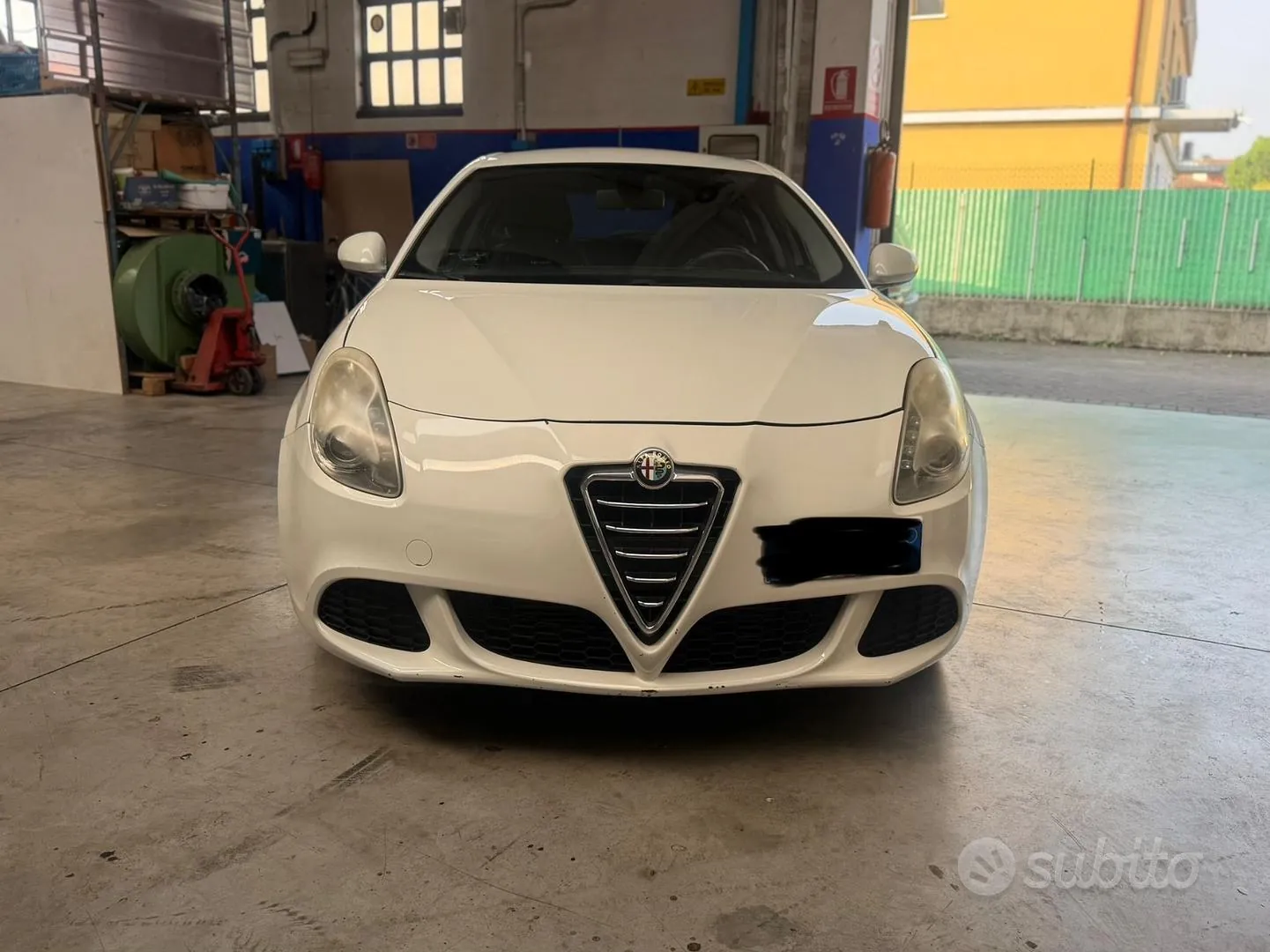 Alfa Romeo Giulietta 2012 photo 2