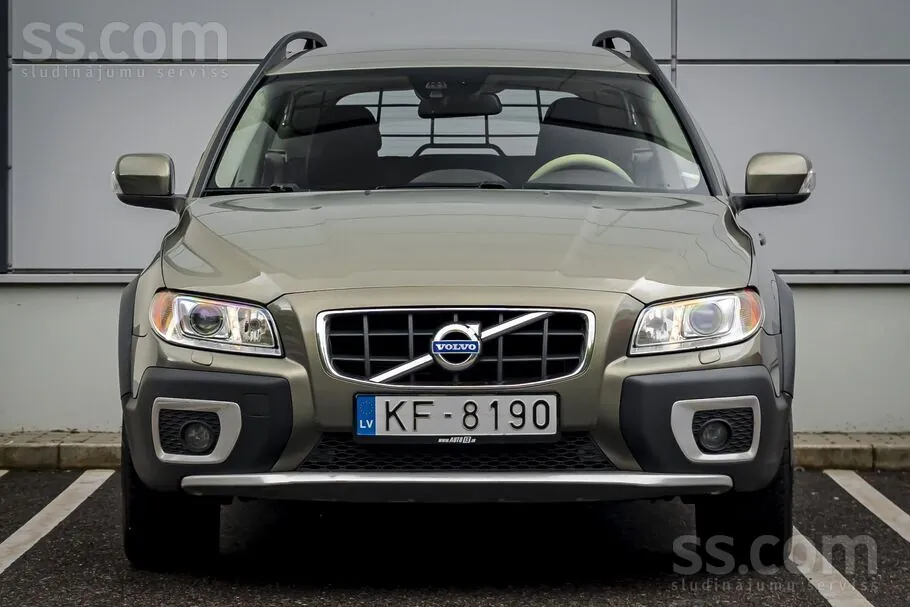 Volvo Xc70 2013 photo 2