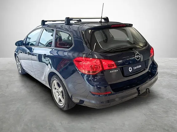 Opel Astra 2011 photo 3