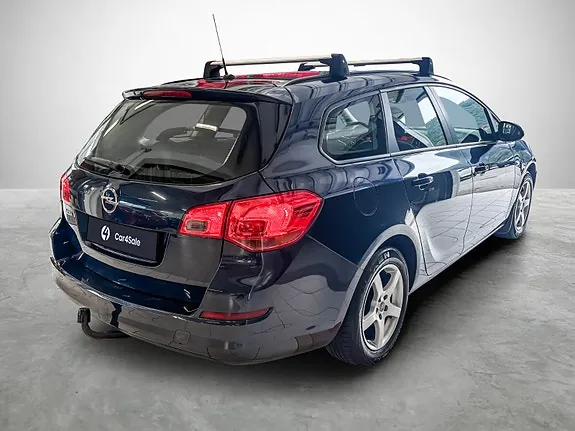Opel Astra 2011 photo 5