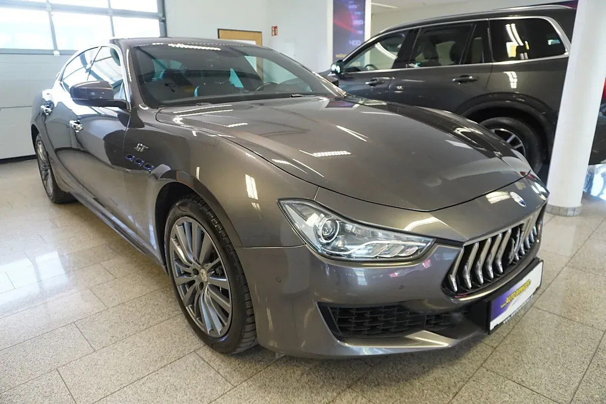 Maserati Ghibli 2022 photo 2