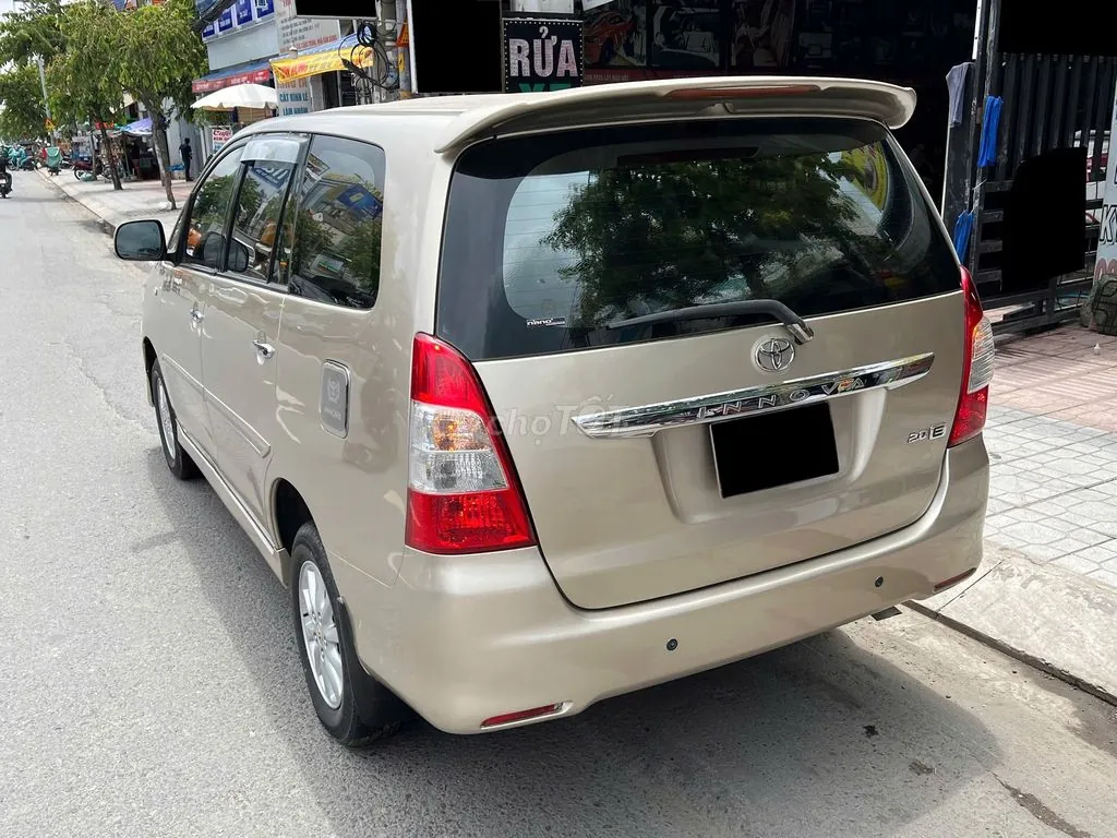 Toyota Innova 2014 photo 4