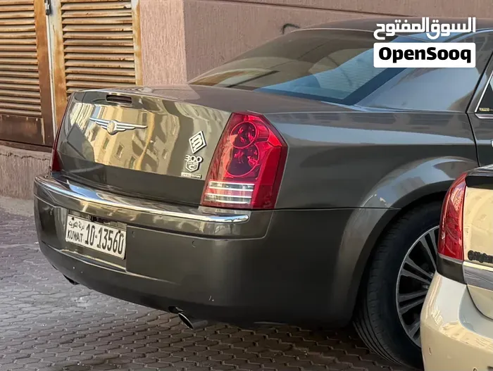 Chrysler 300 2010 photo 4