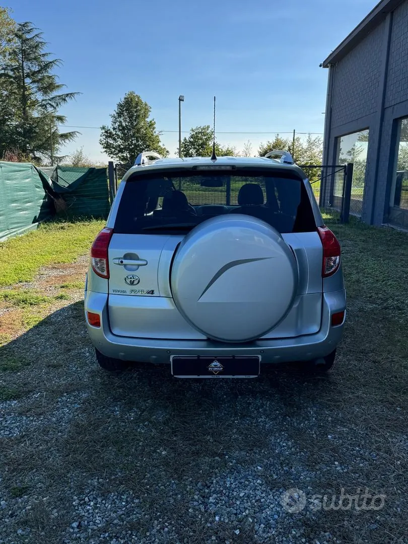 Toyota Rav4 2006 photo 4