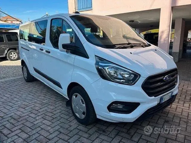 Ford Tourneo Custom 2022 photo 2