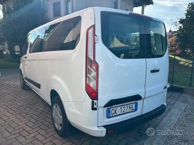 Ford Tourneo Custom 2022 photo 4