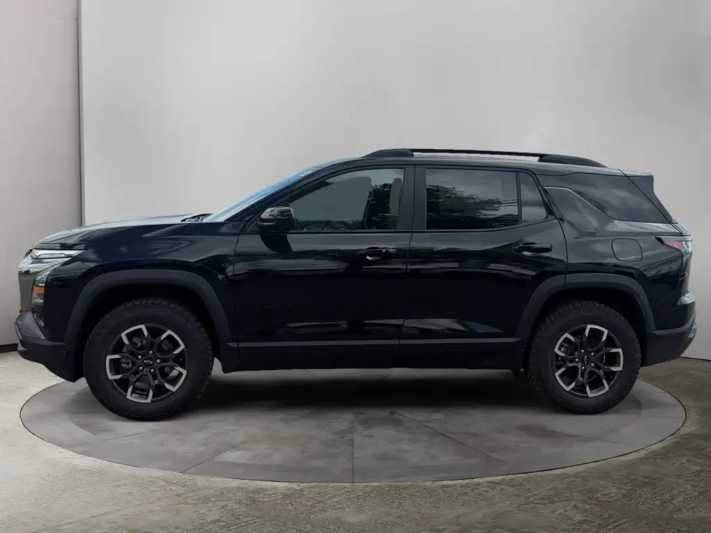 Chevrolet Equinox 2026 photo 2