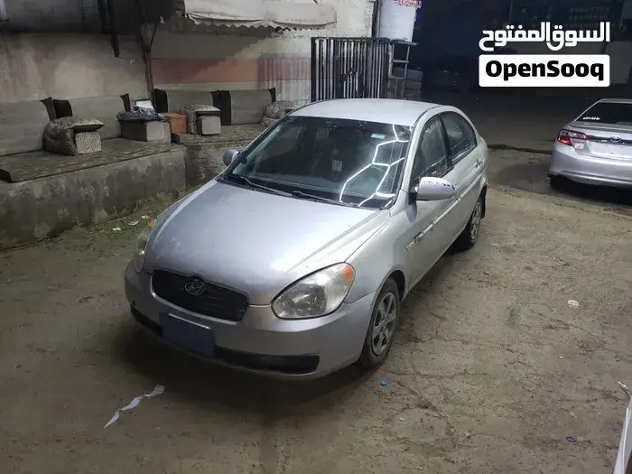 Hyundai Accent 2010 photo 3