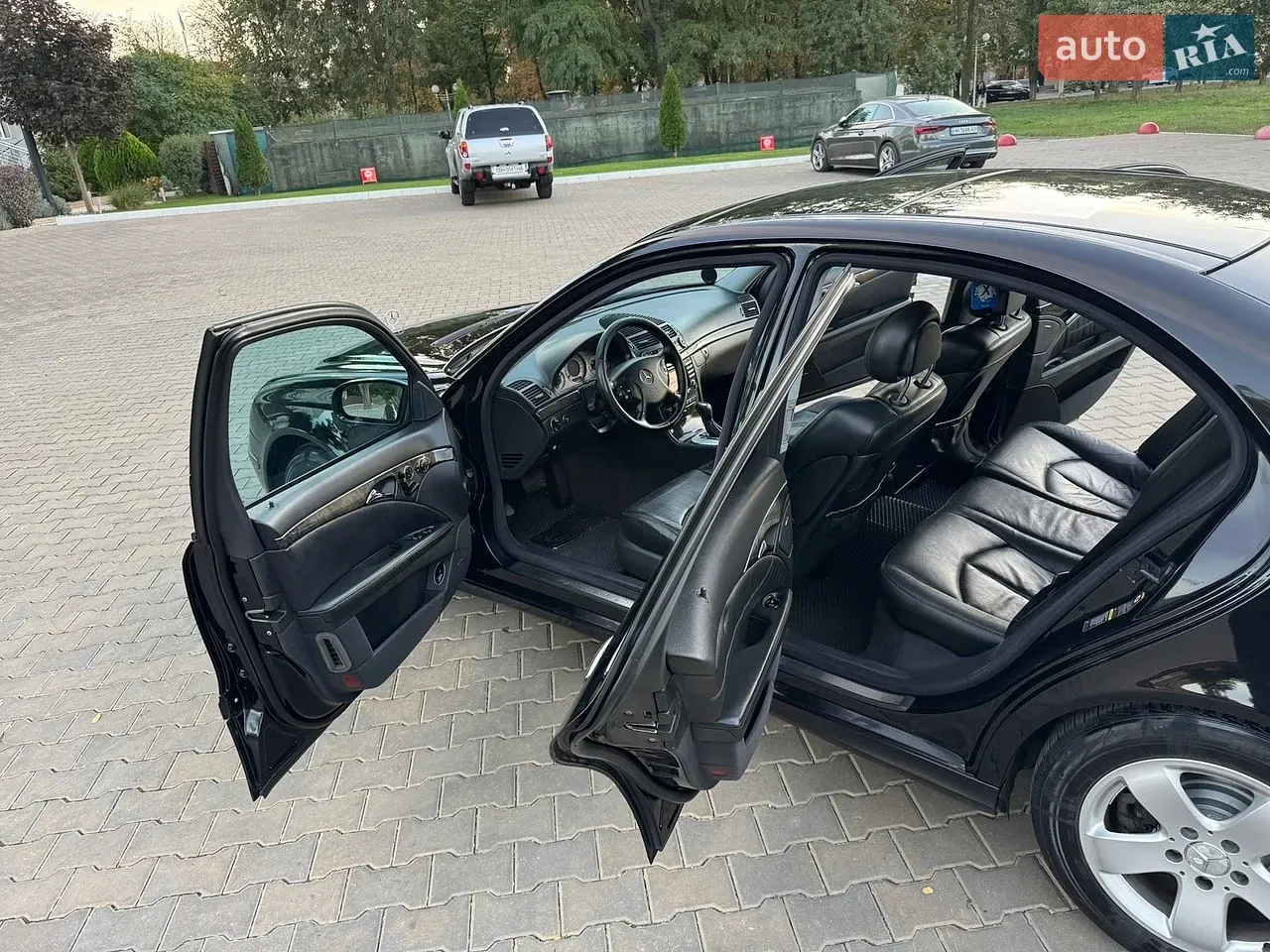 Mercedes-Benz E-Class 2003 photo 5