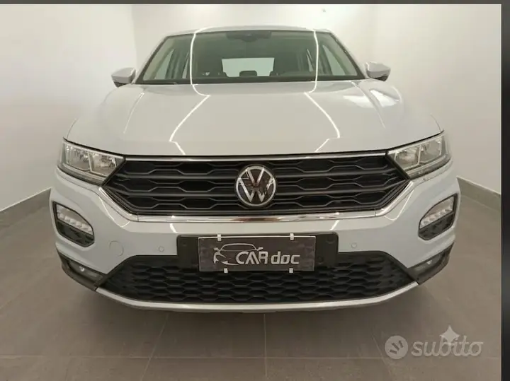 Volkswagen T-Roc 2026 photo 2