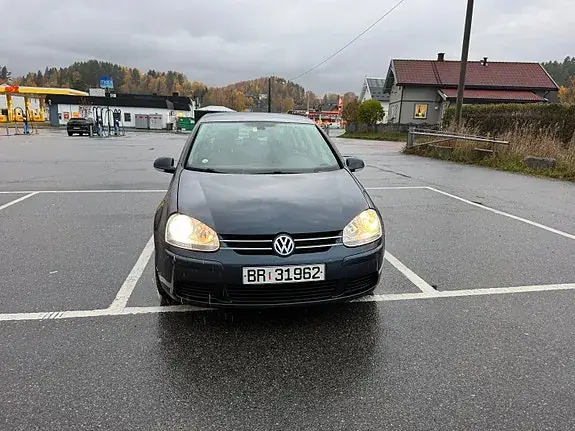 Volkswagen Golf 5 2006 photo 2
