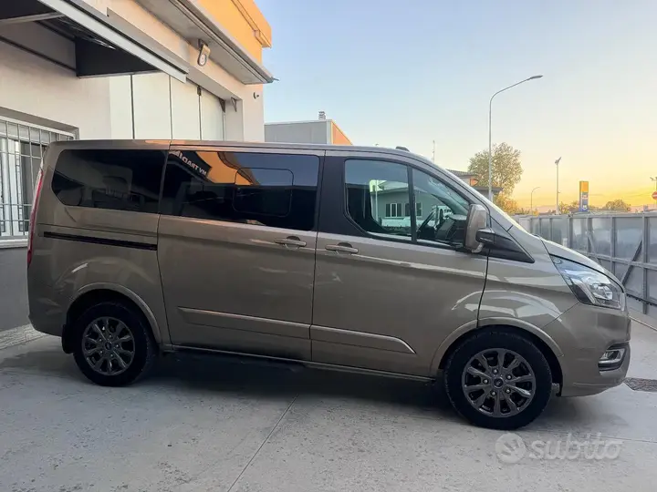 Ford Tourneo Custom 2023 photo 4