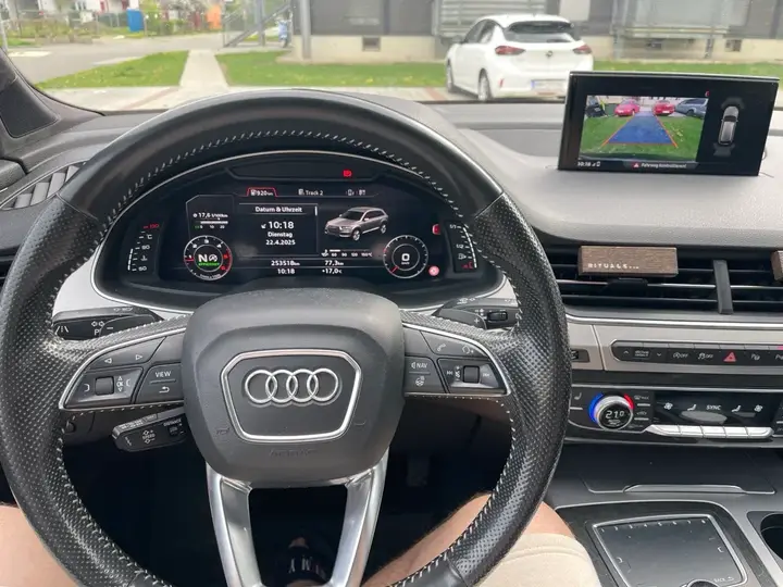 Audi Q7 2015 photo 3