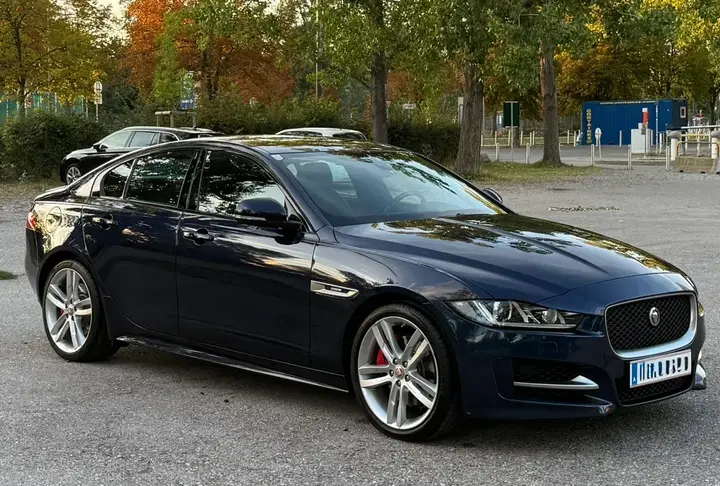Jaguar Xe