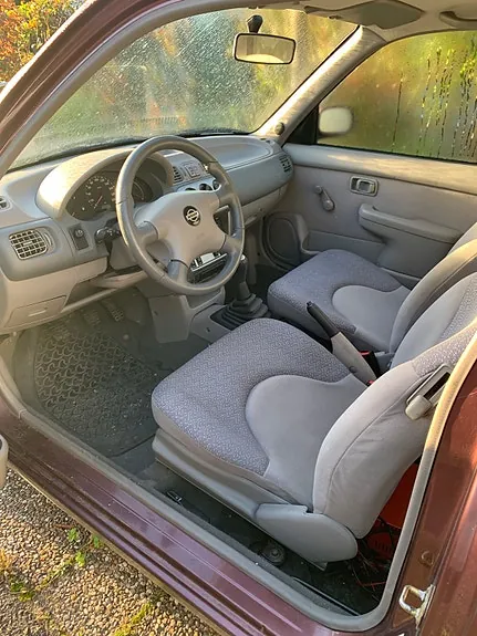 Nissan Micra 2000 photo 4