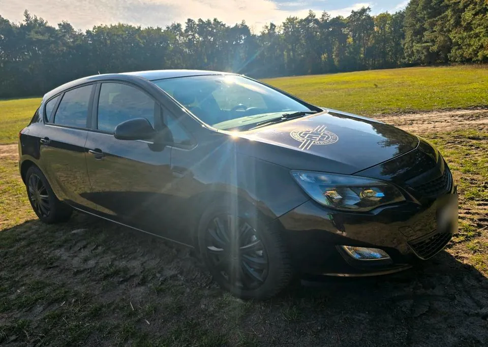 Opel Astra J