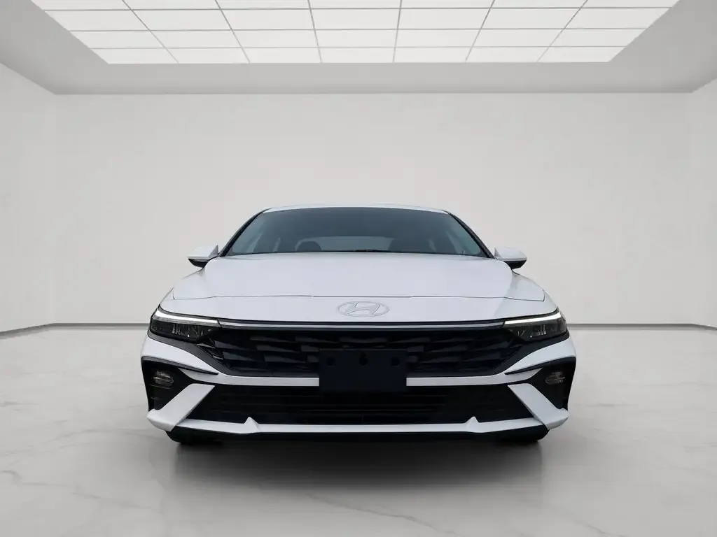 Hyundai Elantra 2025 photo 2
