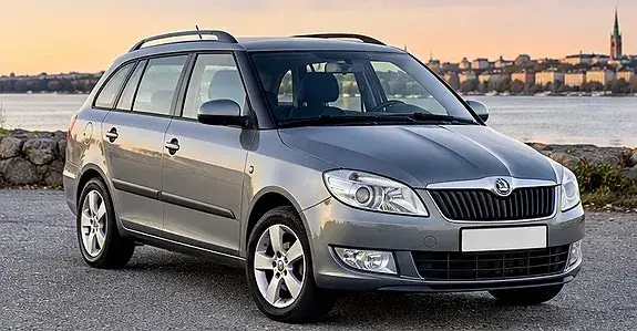 Skoda Fabia 2012 photo 2