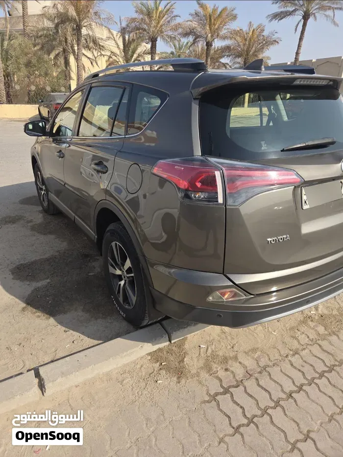 Toyota Rav 4 2017 photo 4