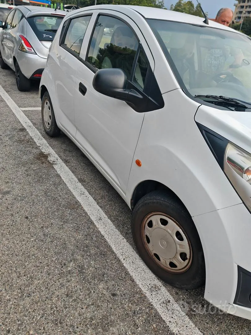 Chevrolet Spark 2011 photo 5