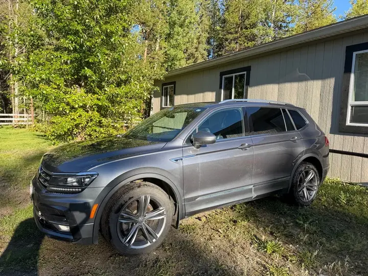 Volkswagen Tiguan 2021 photo 2