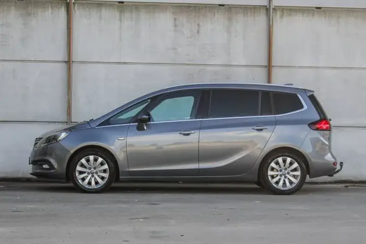 Opel Zafira 2016 photo 3