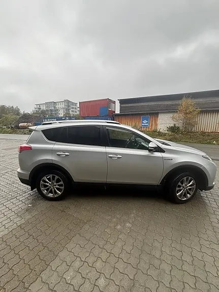 Toyota Rav4 2016 photo 4