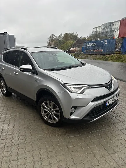 Toyota Rav4 2016 photo 3