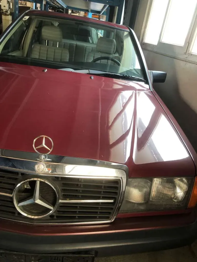 Mercedes-Benz 190