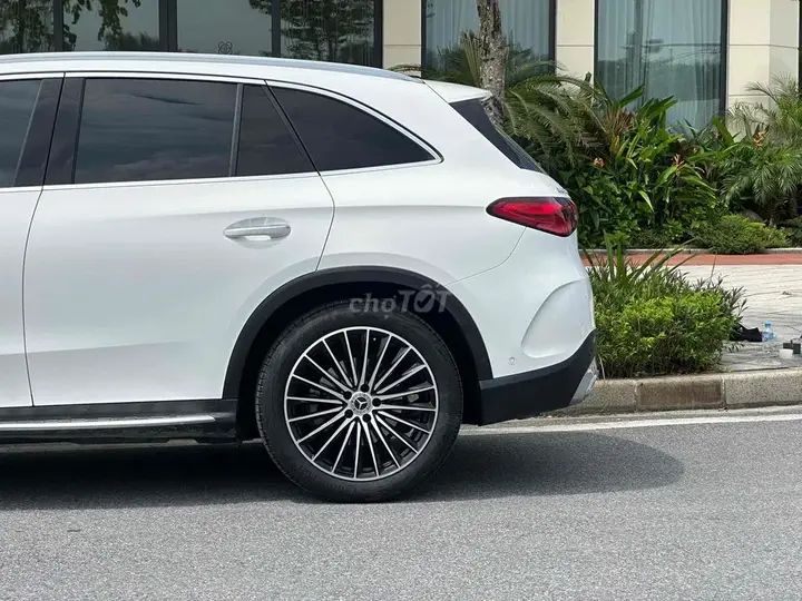 Mercedes-Benz Glc 2023 photo 4