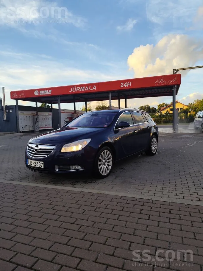 Opel Insignia 2011 photo 2